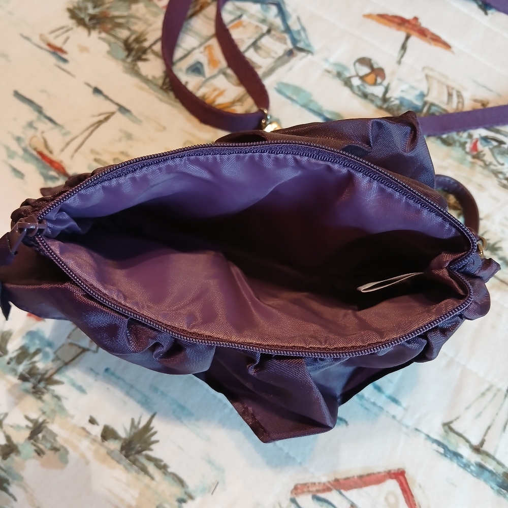 ThirtyOne Ruffle long strap - Picture 8 of 12